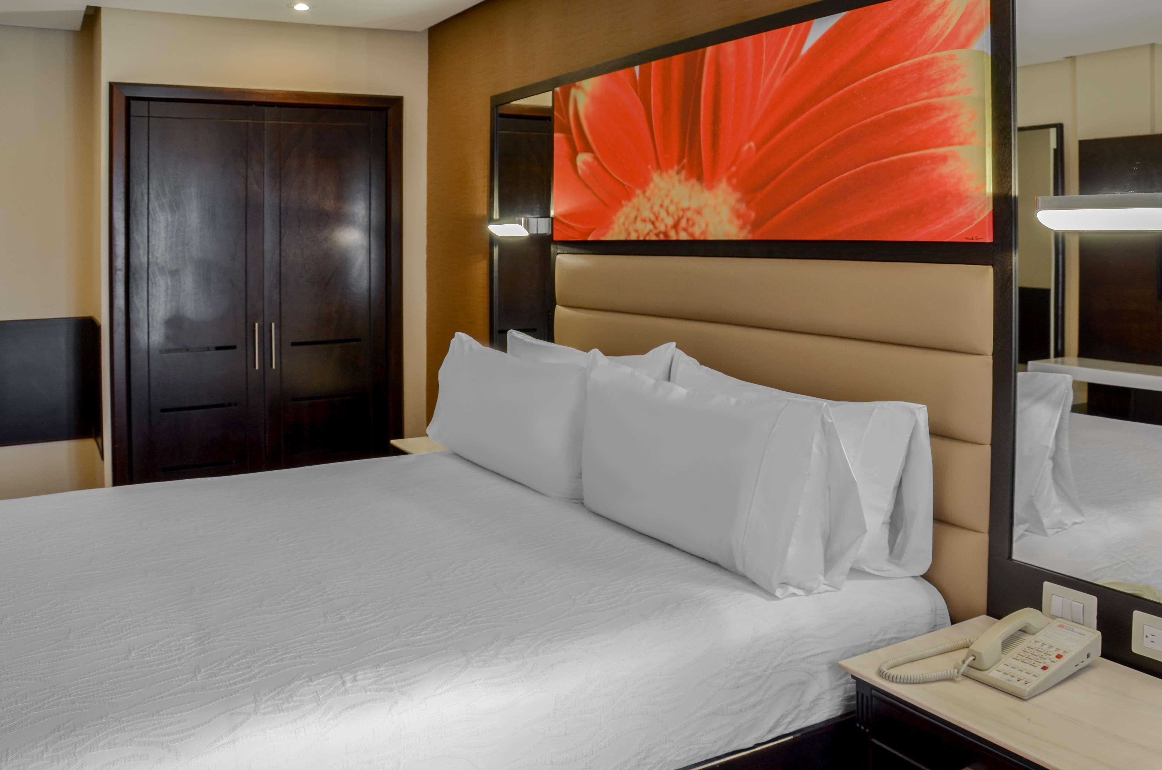 Hilton Garden Inn Guatemala-Stad Buitenkant foto
