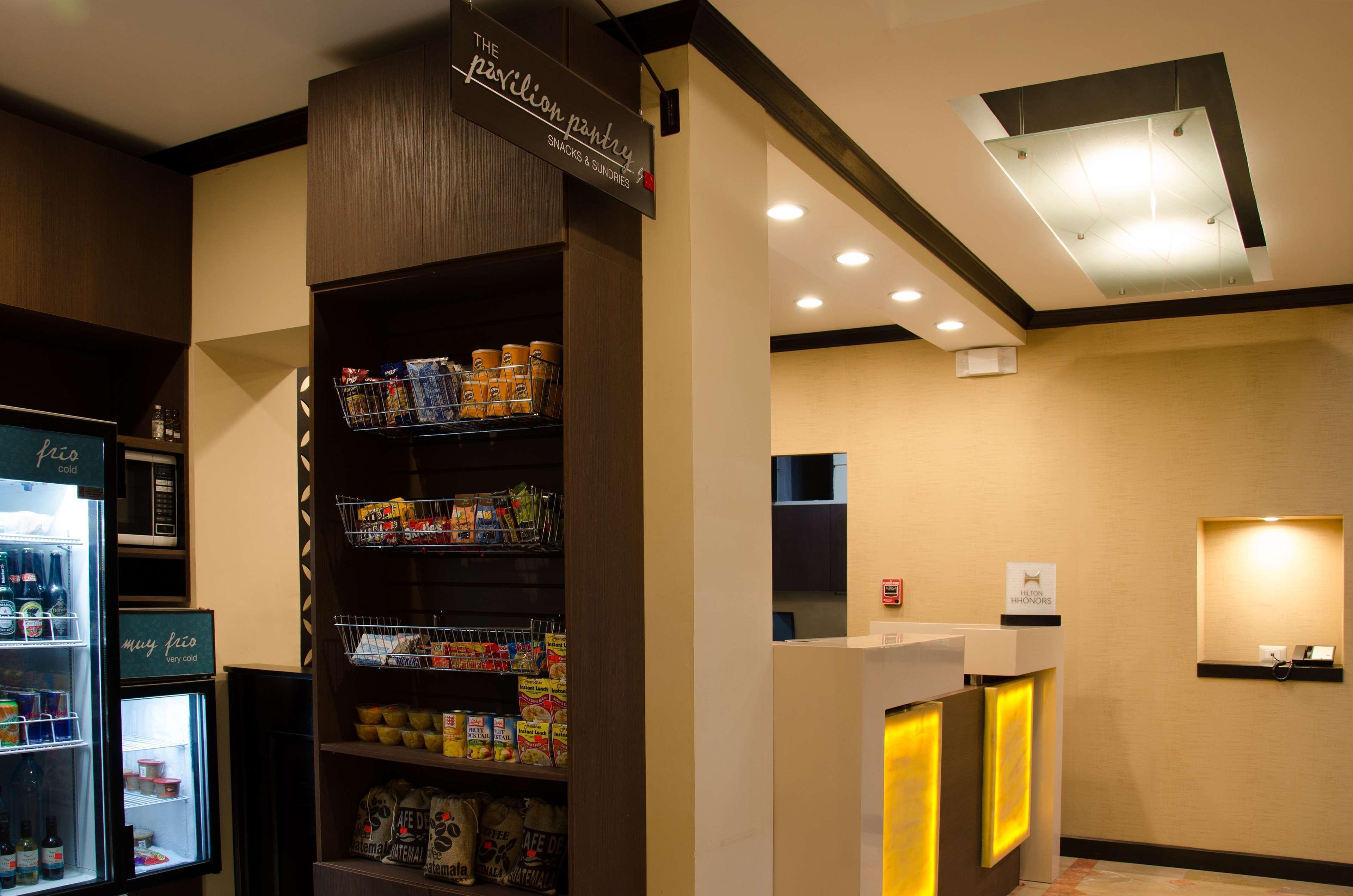 Hilton Garden Inn Guatemala-Stad Buitenkant foto