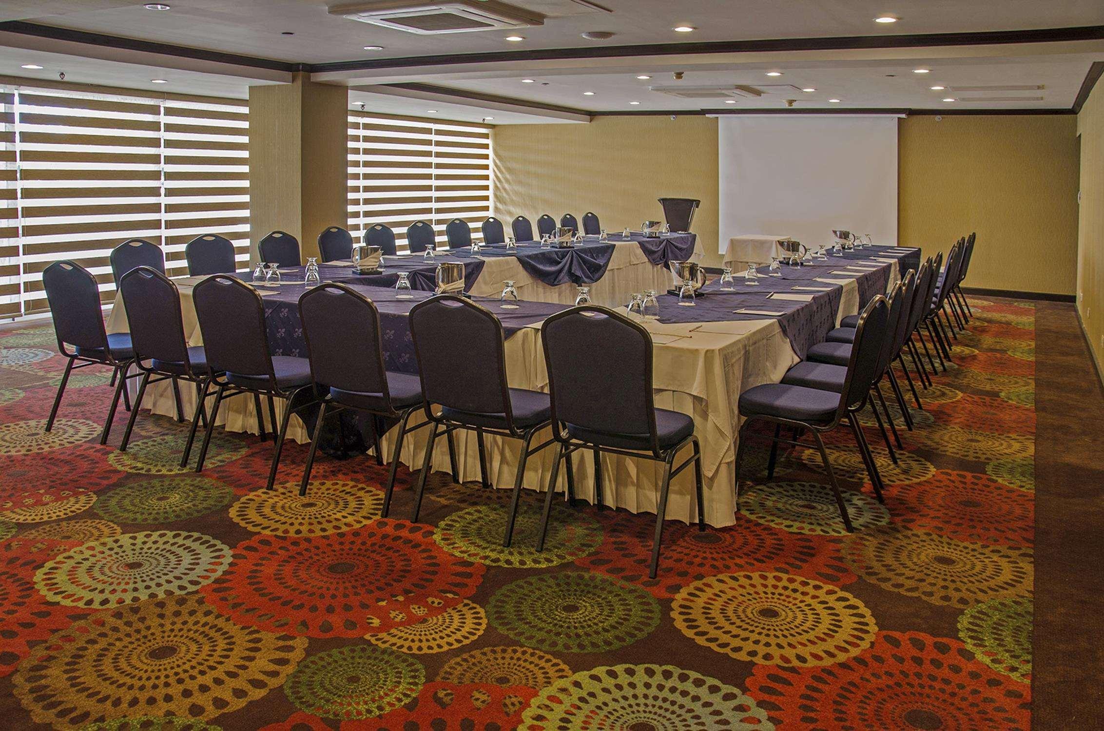 Hilton Garden Inn Guatemala-Stad Buitenkant foto