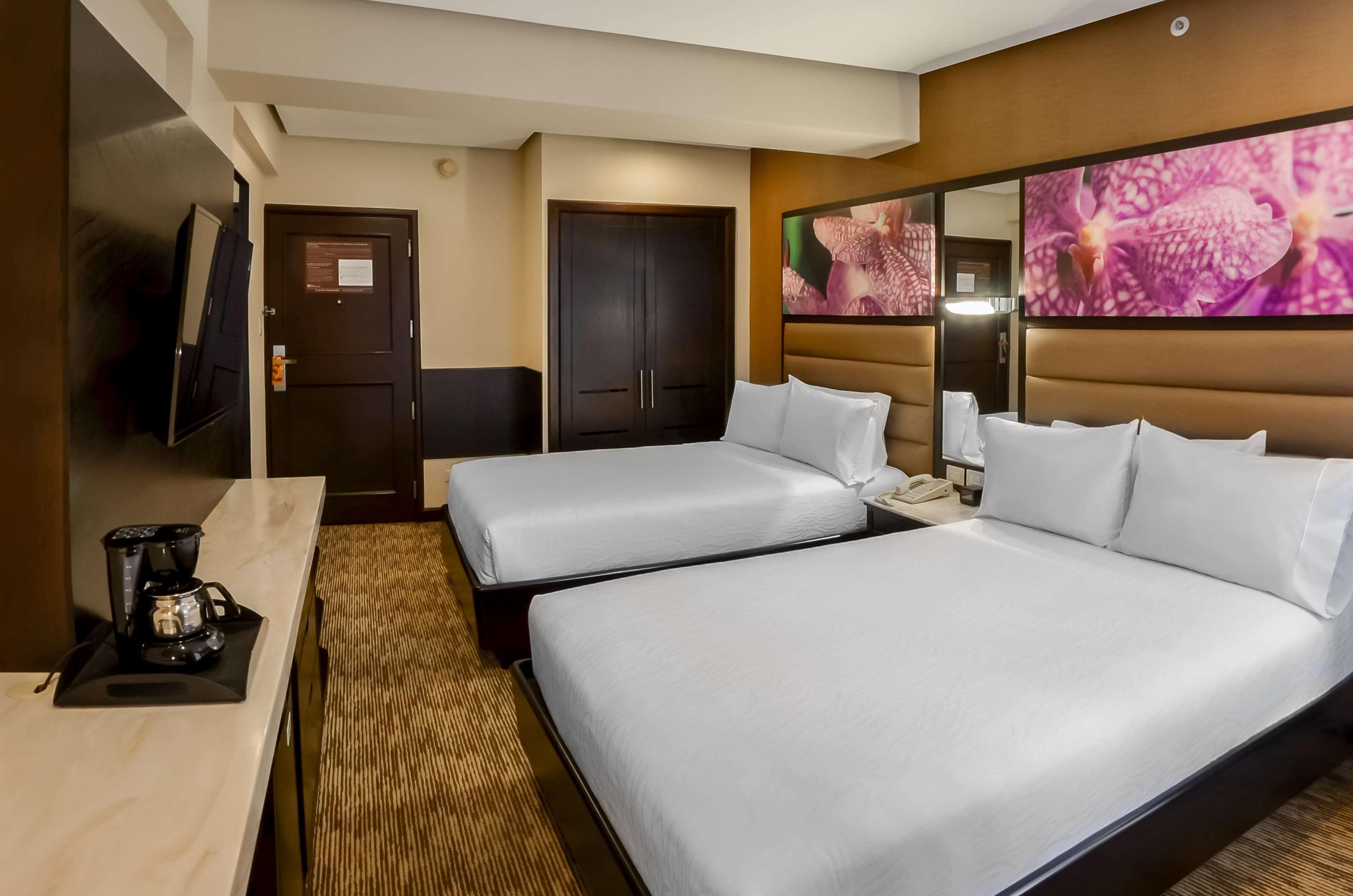 Hilton Garden Inn Guatemala-Stad Buitenkant foto