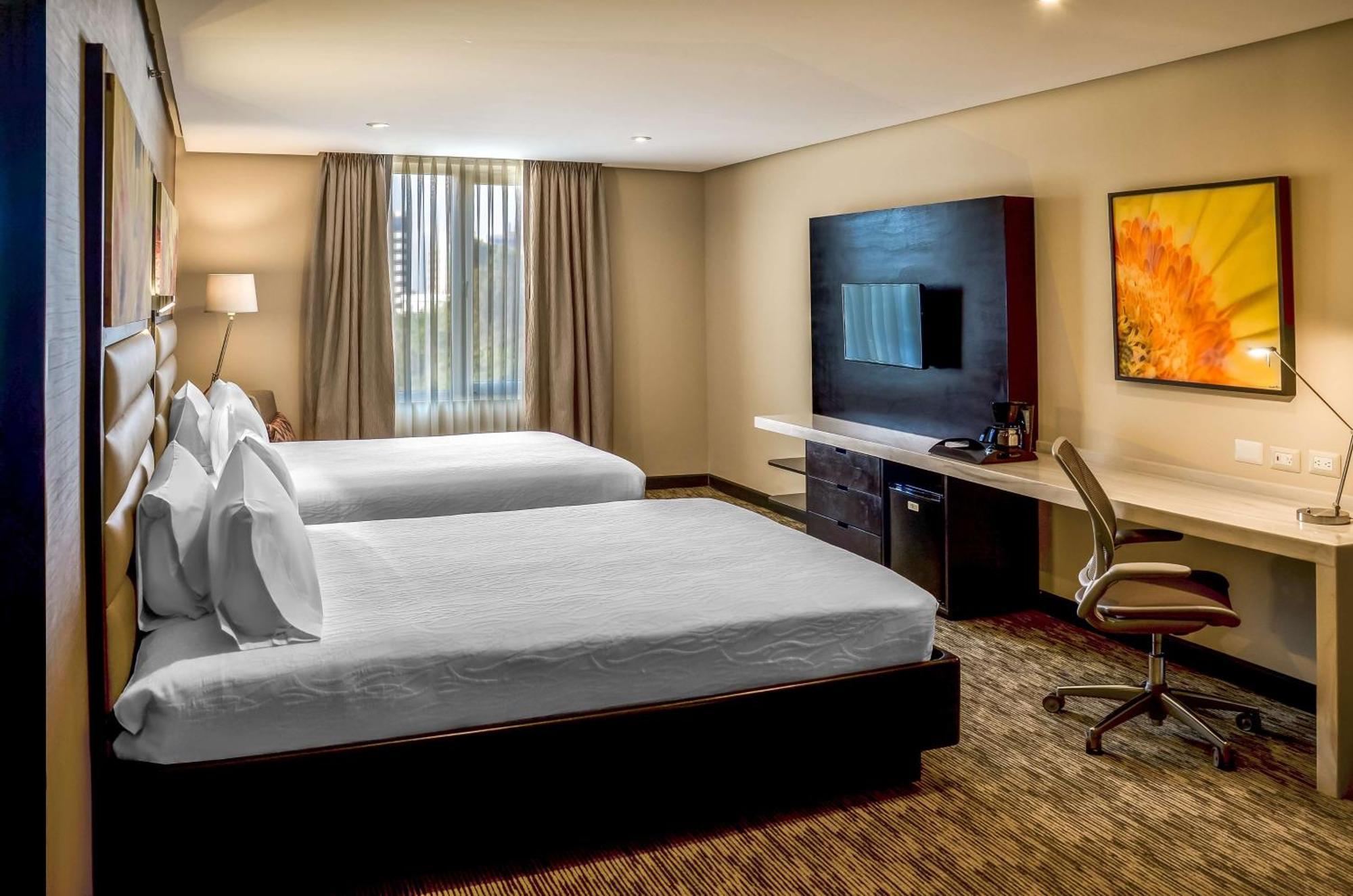 Hilton Garden Inn Guatemala-Stad Buitenkant foto